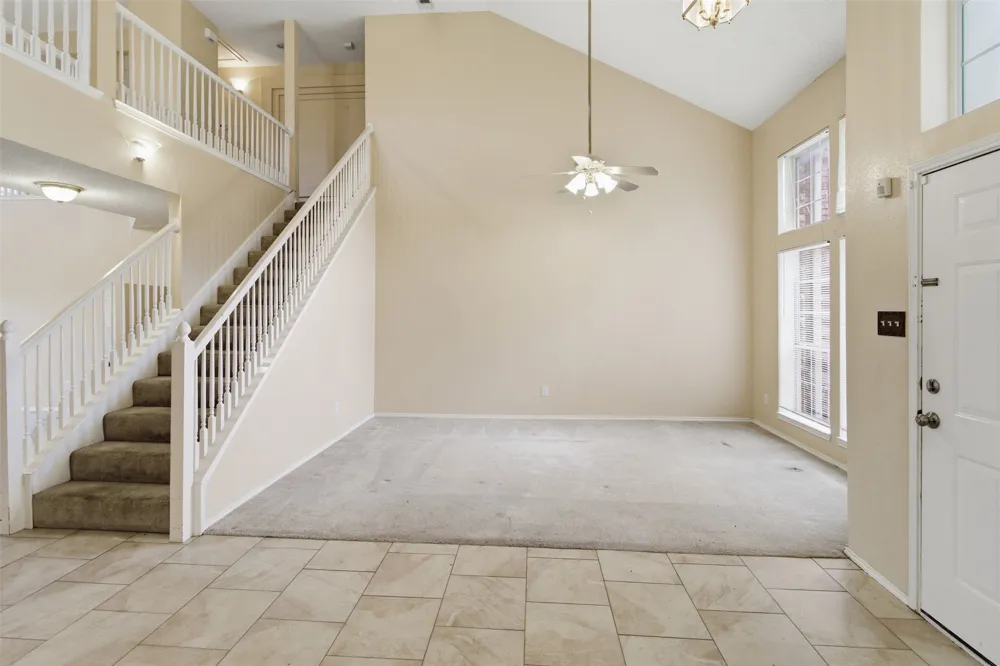 531 Pecan Leaf Drive Lancaster, TX 75146