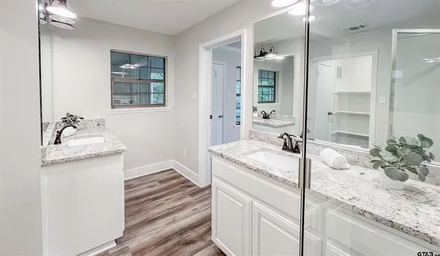 120 E Fairway Drive Hideaway, TX 75771