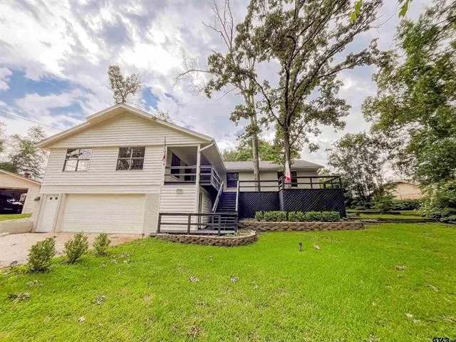 120 E Fairway Drive Hideaway, TX 75771