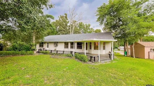120 E Fairway Drive Hideaway, TX 75771