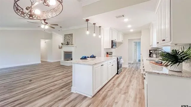 120 E Fairway Drive Hideaway, TX 75771