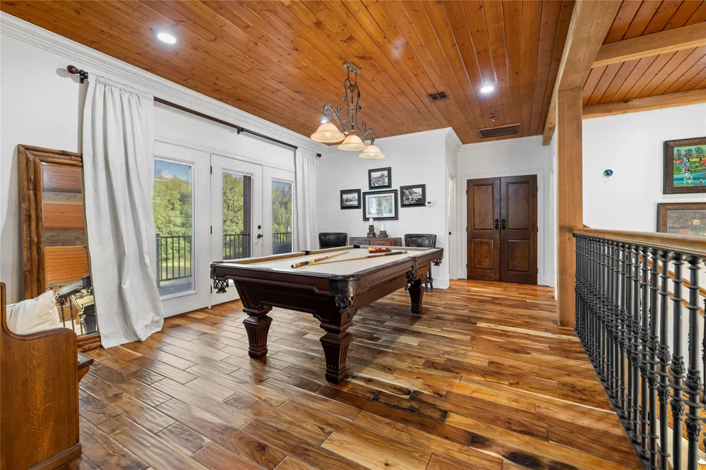 742 Private  Road 7219 Jefferson, TX 75657