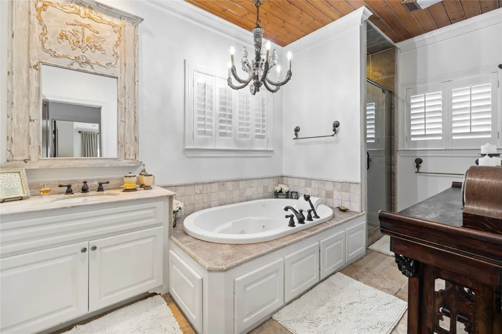742 Private  Road 7219 Jefferson, TX 75657