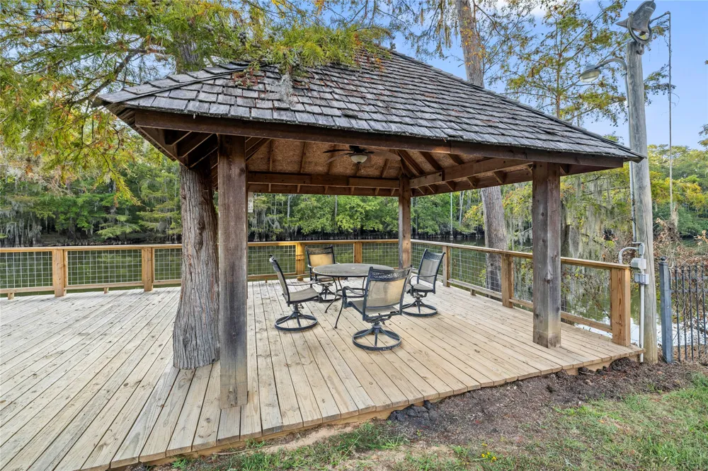 742 Private  Road 7219 Jefferson, TX 75657