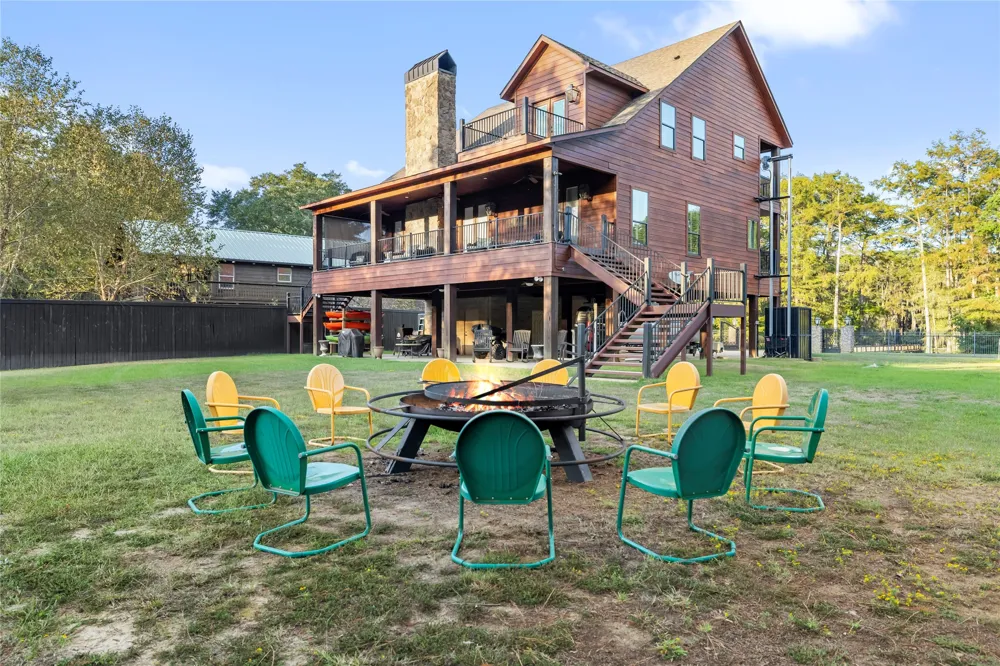 742 Private  Road 7219 Jefferson, TX 75657