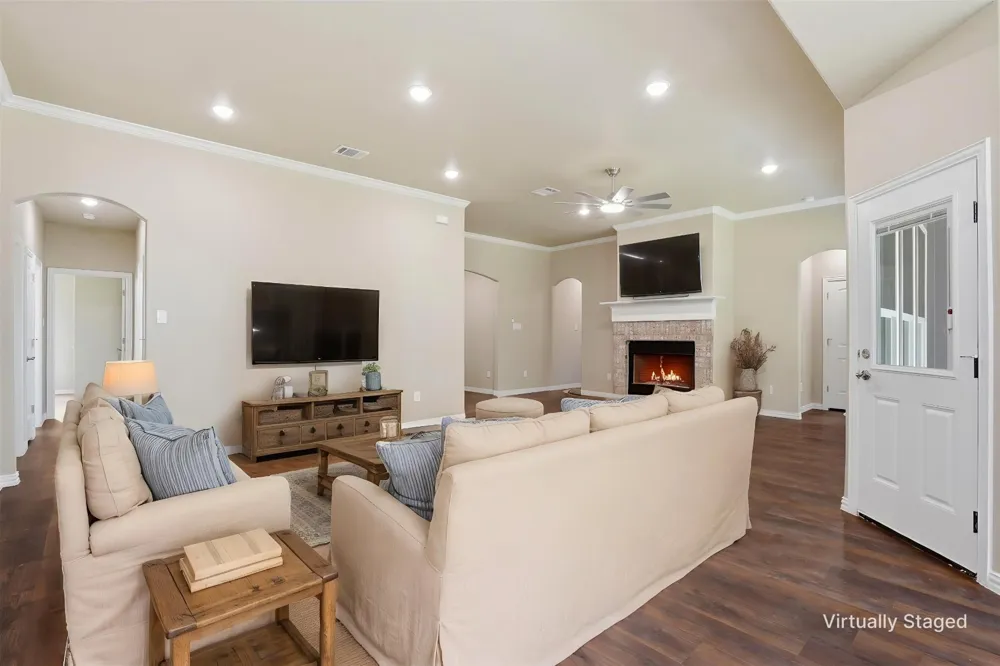 3116 County Road 310 Cleburne, TX 76031