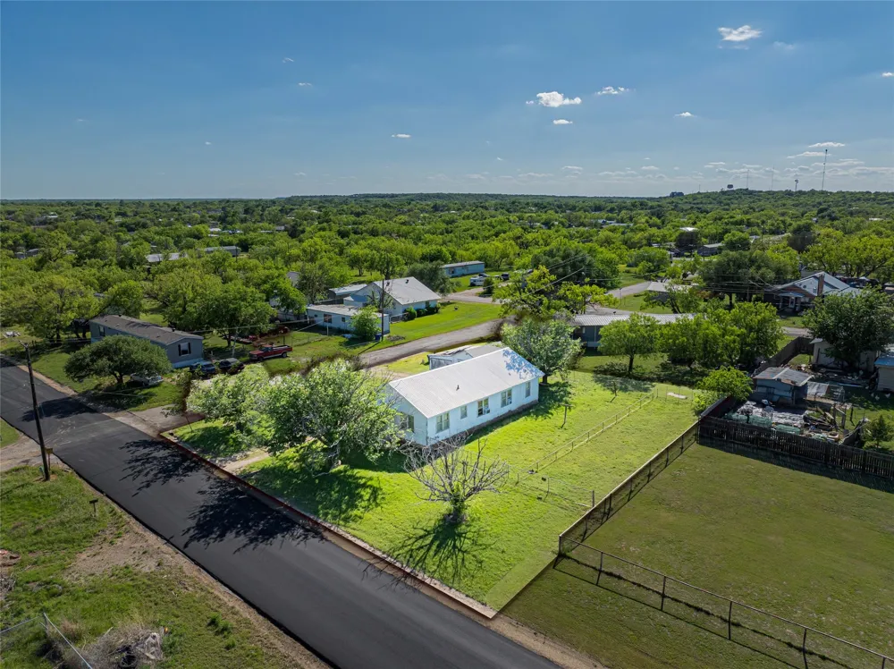 701 Shelton Street Breckenridge, TX 76424