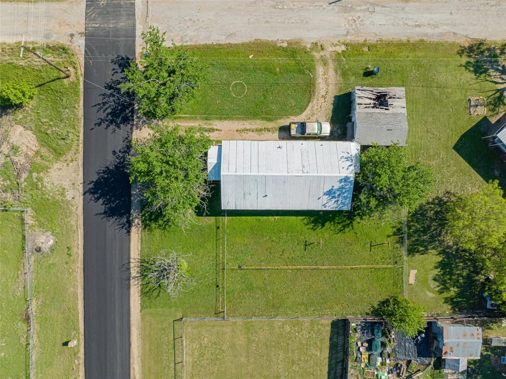 701 Shelton Street Breckenridge, TX 76424
