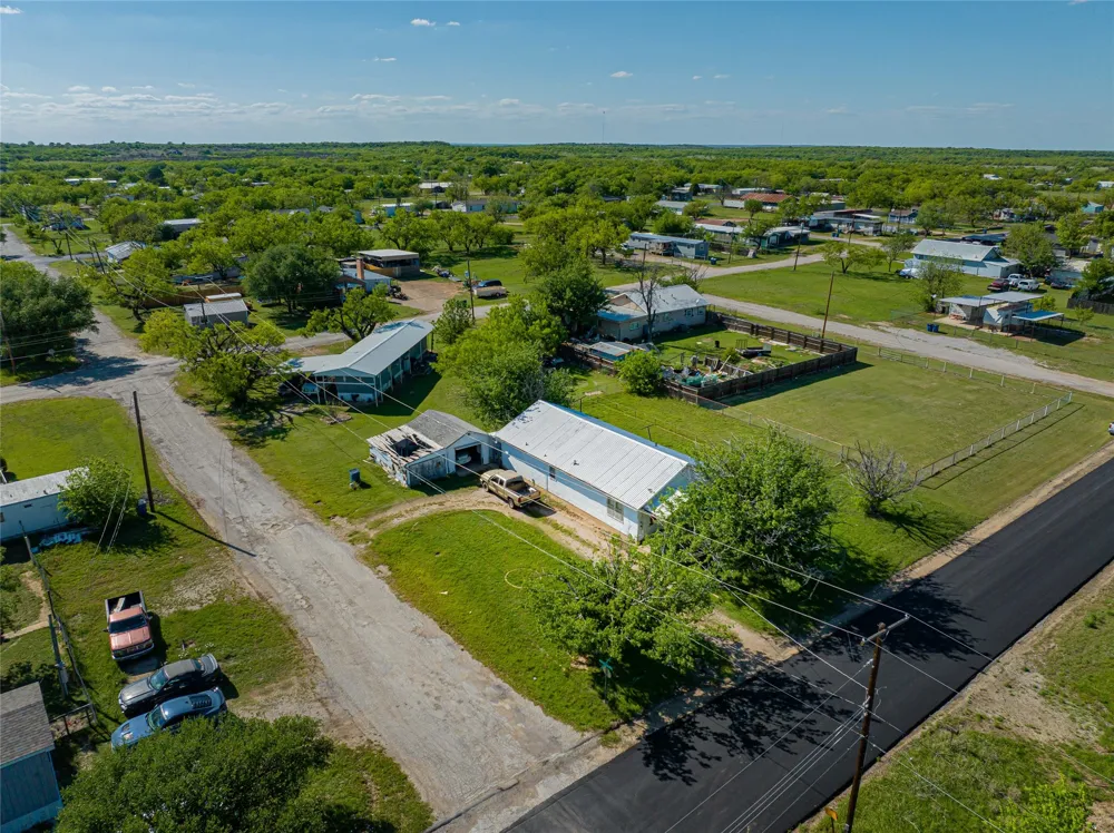 701 Shelton Street Breckenridge, TX 76424