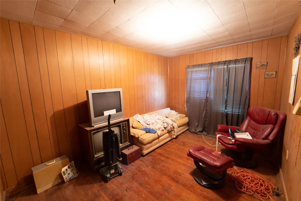 701 Shelton Street Breckenridge, TX 76424