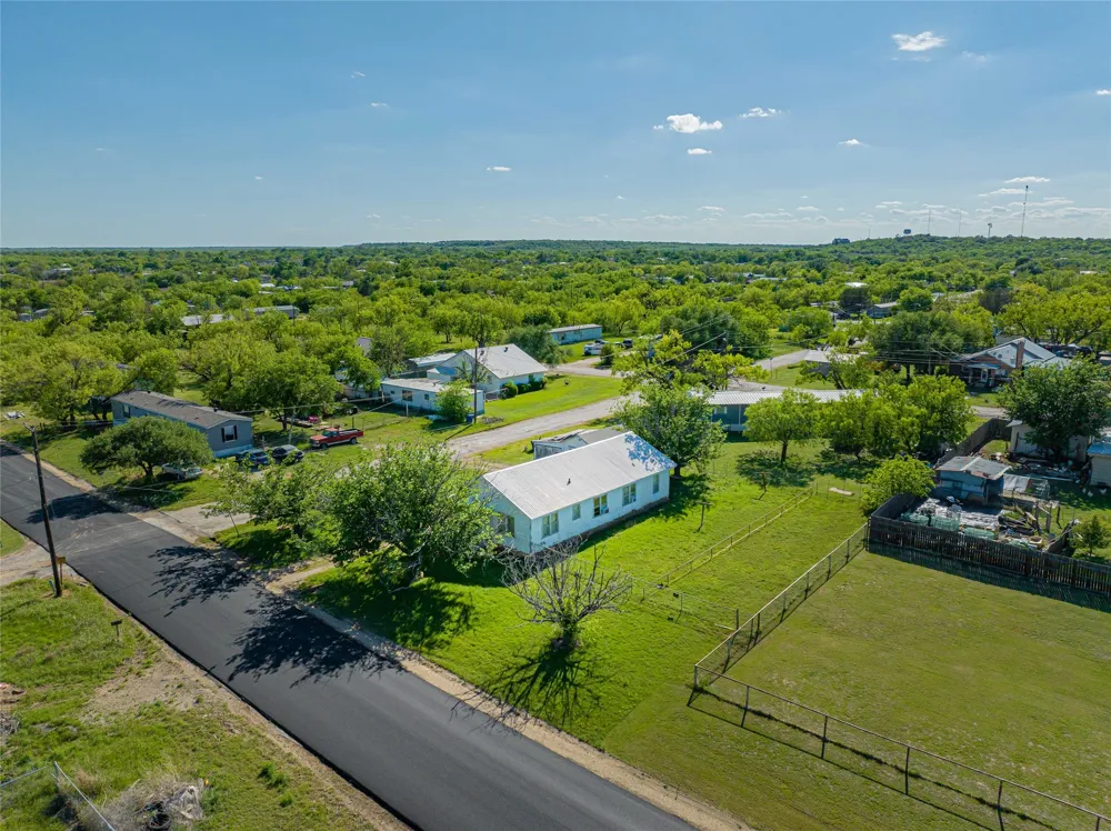 701 Shelton Street Breckenridge, TX 76424