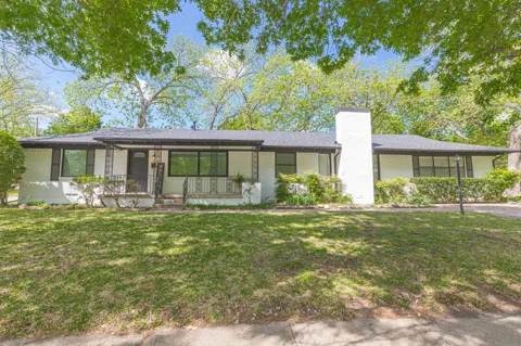 2709 Fairfax Drive
