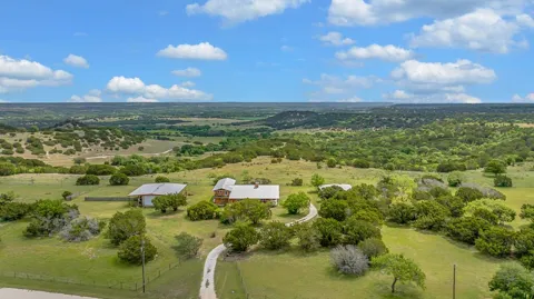 120 Private Road 2123