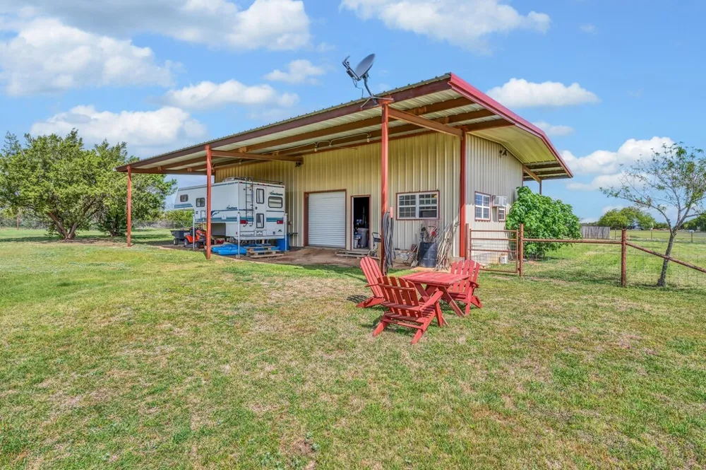 120 Private Road 2123 Meridian, TX 76665
