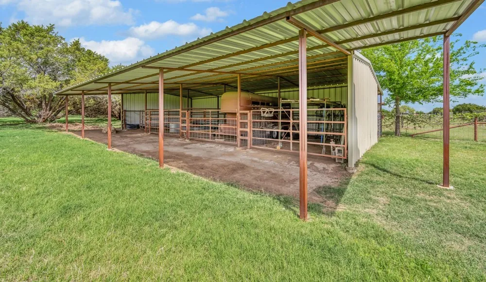 120 Private Road 2123 Meridian, TX 76665