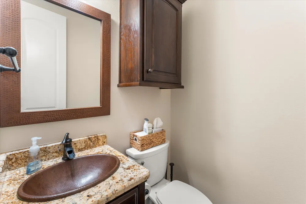 1215 PR 5980 Yantis, TX 75497