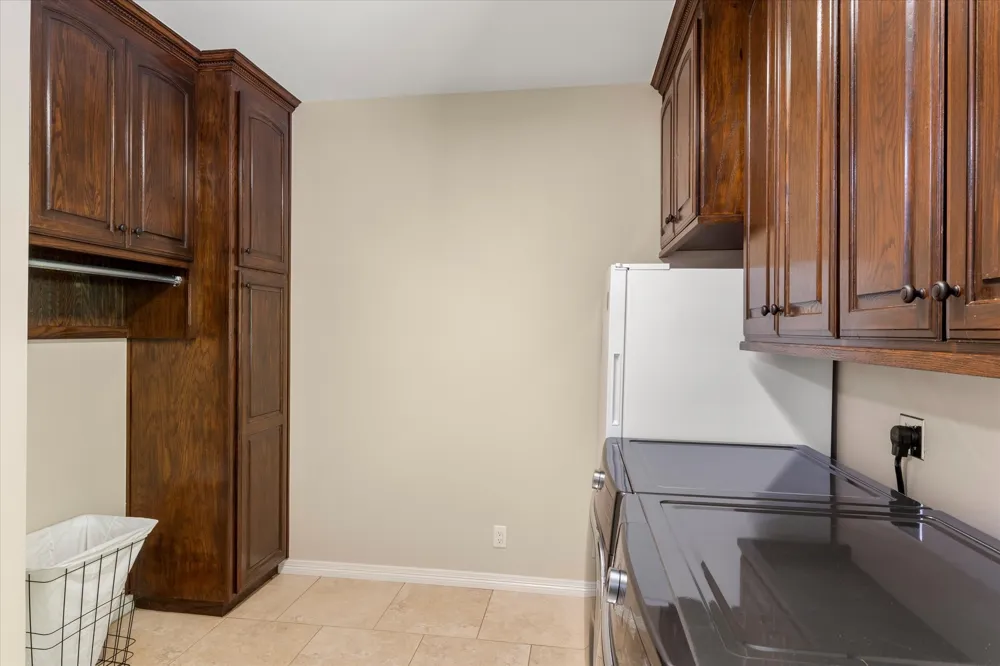 1215 PR 5980 Yantis, TX 75497