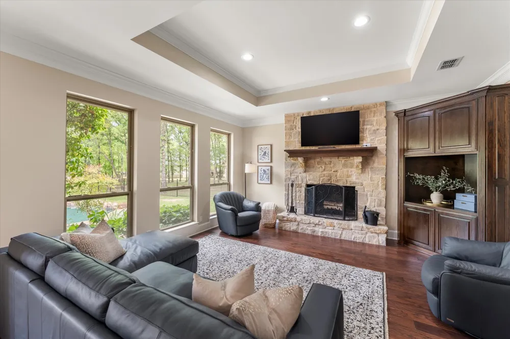 1215 PR 5980 Yantis, TX 75497