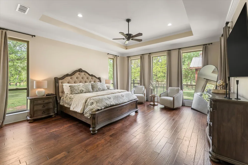 1215 PR 5980 Yantis, TX 75497