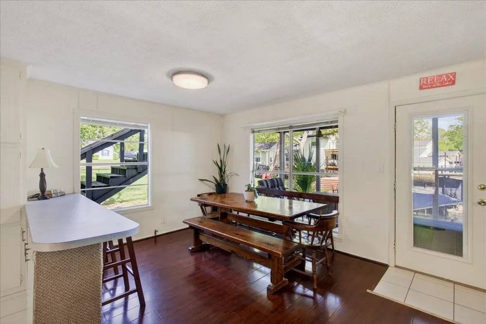 1529 Oak Shore Drive Tool, TX 75143