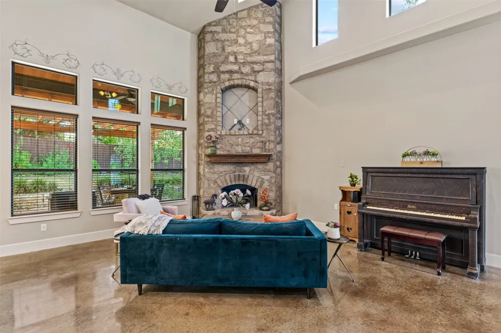 1516 Harvest Drive Nolanville, TX 76559