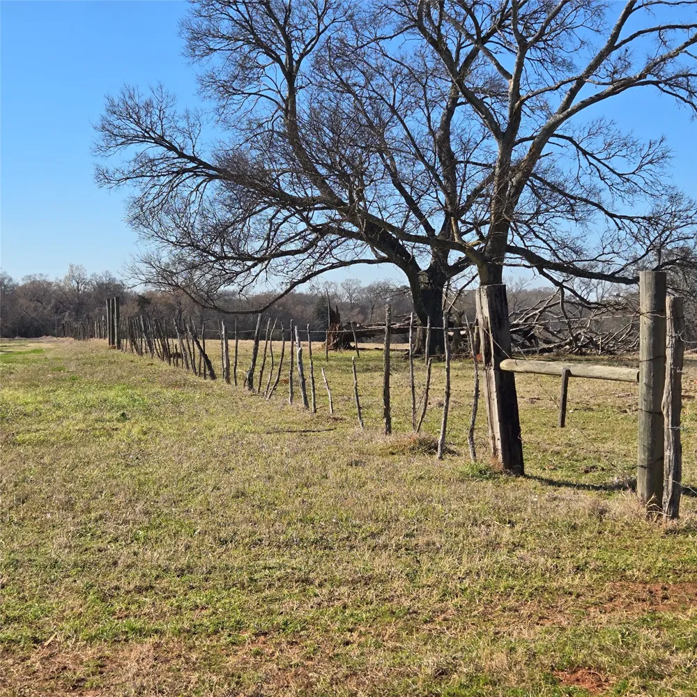 20398 Old Palestine Highway Flint, TX 75762