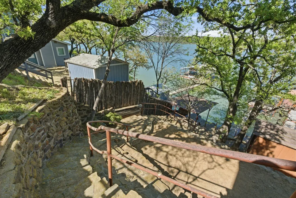 330 Chism Trail Gordon, TX 76453