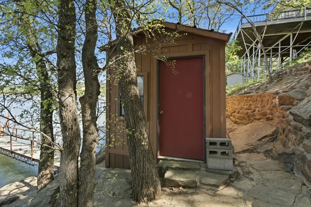 330 Chism Trail Gordon, TX 76453