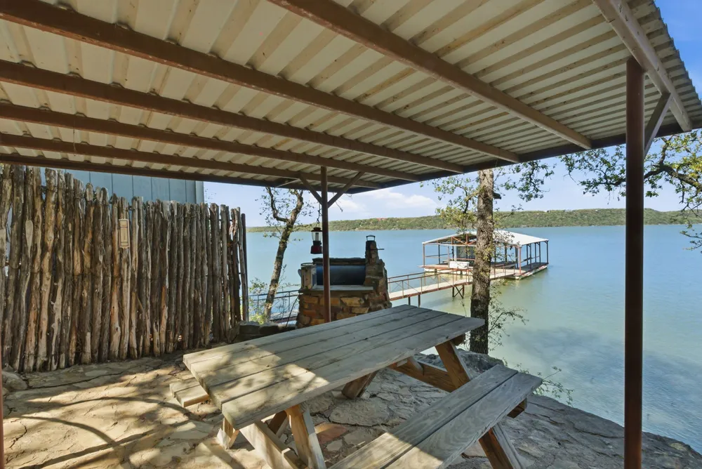330 Chism Trail Gordon, TX 76453