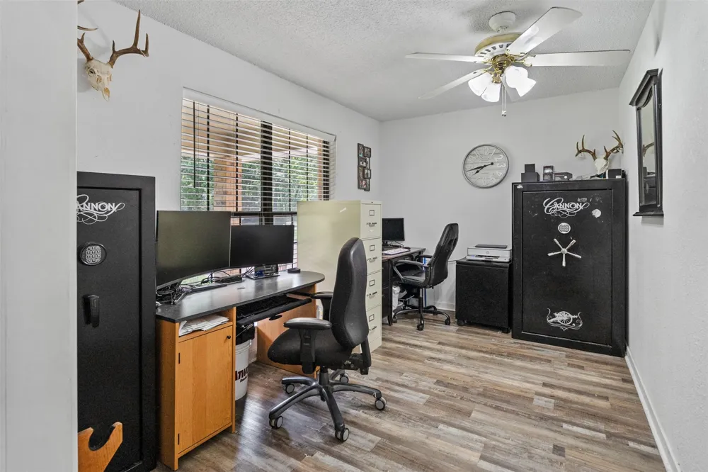 231 Cedarwood Drive Enchanted Oaks, TX 75156