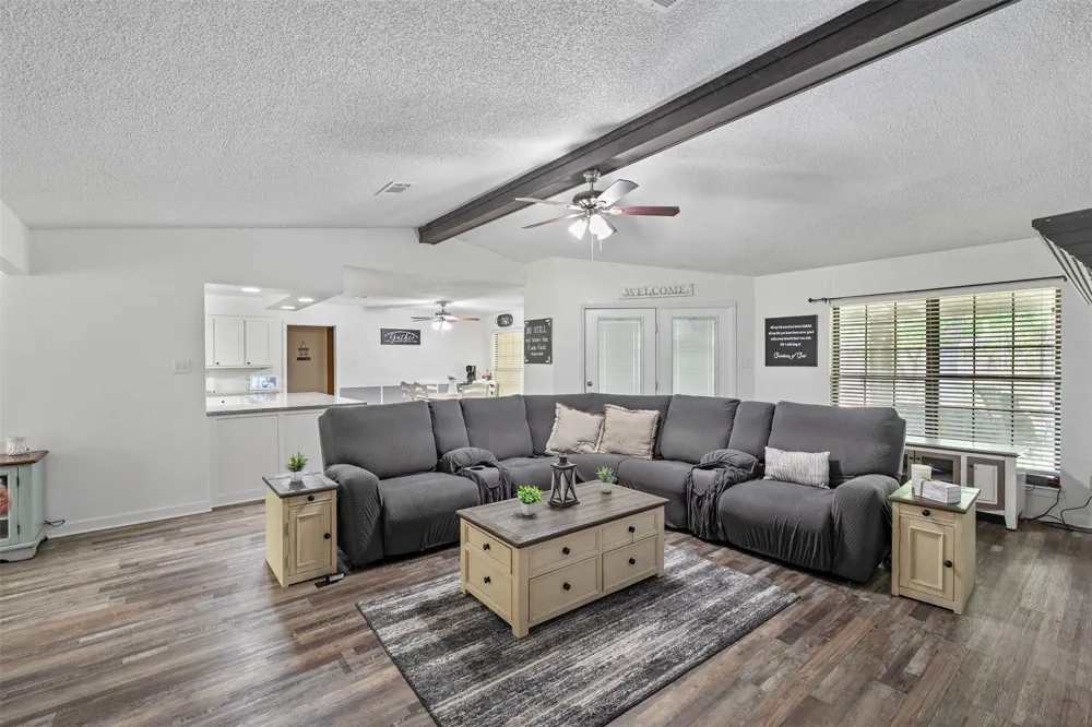231 Cedarwood Drive Enchanted Oaks, TX 75156