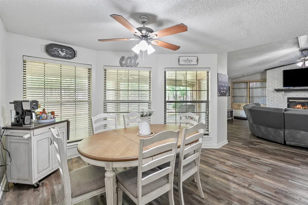 231 Cedarwood Drive Enchanted Oaks, TX 75156