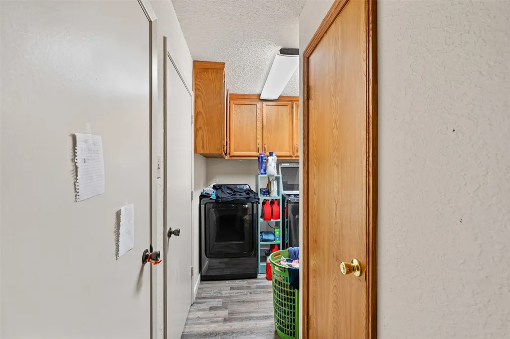 231 Cedarwood Drive Enchanted Oaks, TX 75156