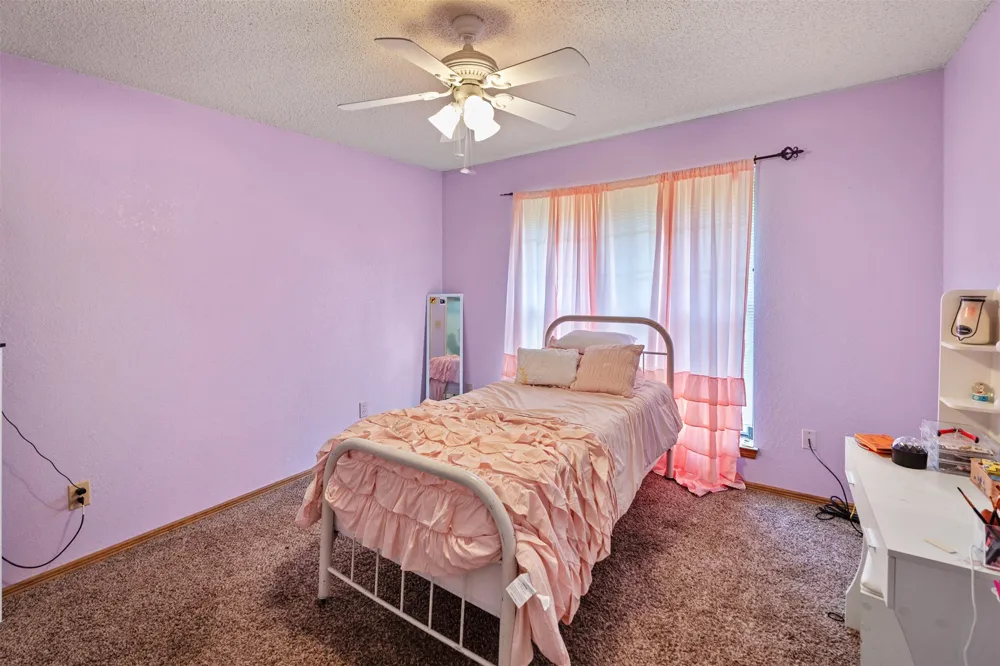 231 Cedarwood Drive Enchanted Oaks, TX 75156