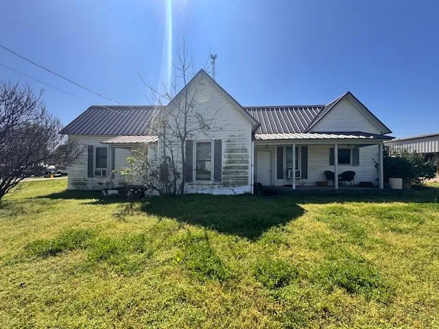 8208 Pearl Lillian, TX 76061