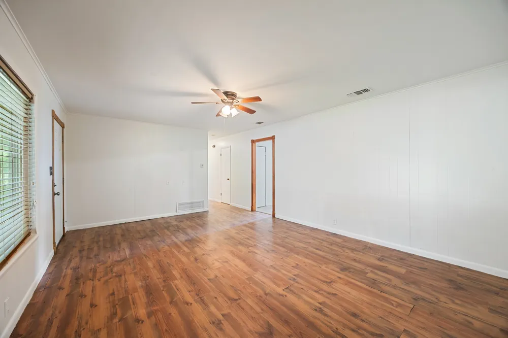 571 S 1st Street Point, TX 75472