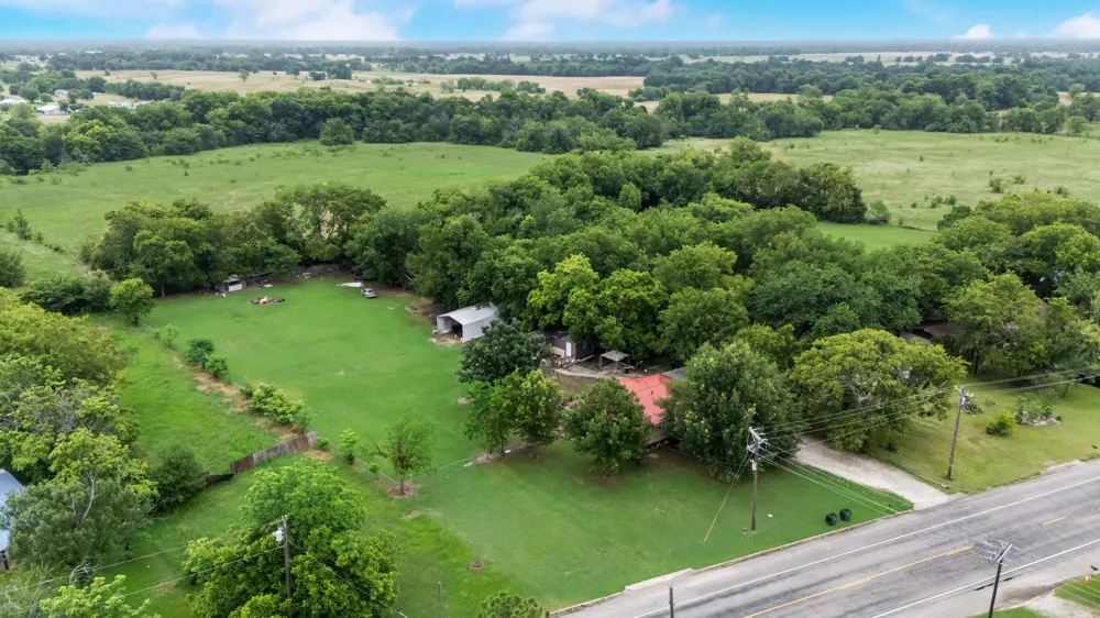 571 S 1st Street Point, TX 75472