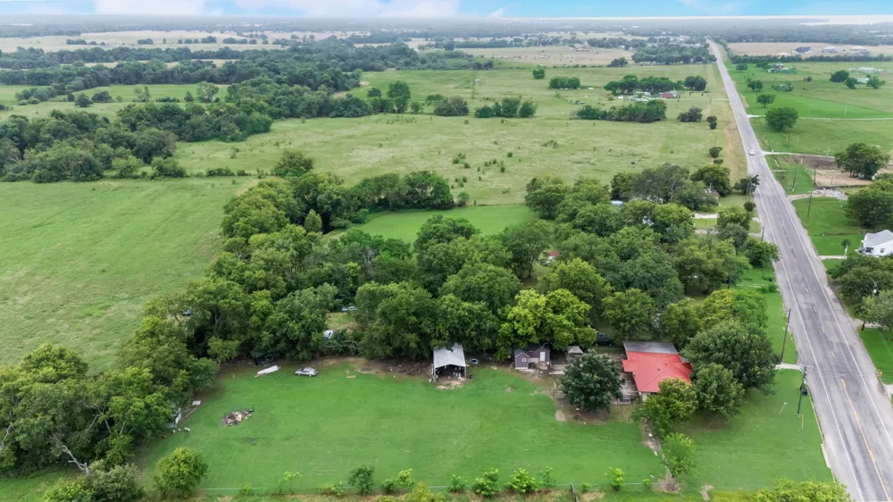 571 S 1st Street Point, TX 75472
