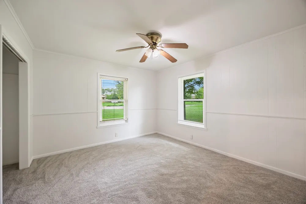 571 S 1st Street Point, TX 75472