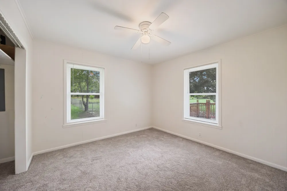 571 S 1st Street Point, TX 75472