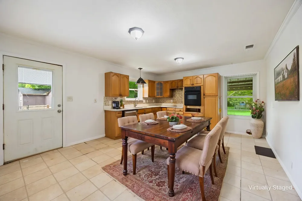 571 S 1st Street Point, TX 75472