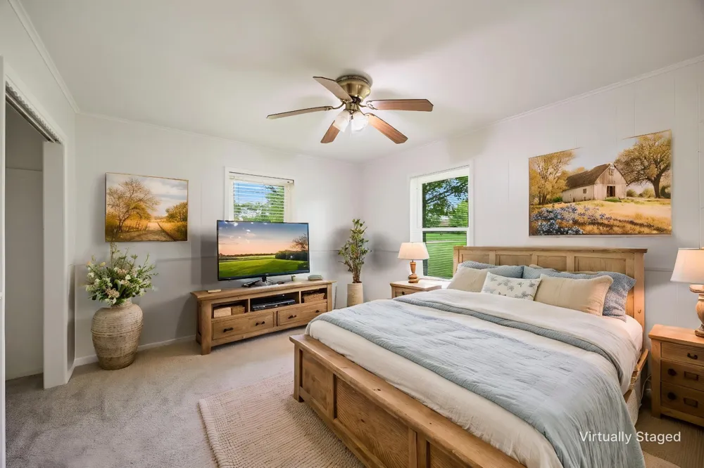 571 S 1st Street Point, TX 75472