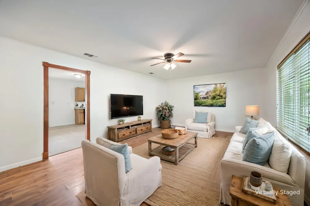 571 S 1st Street Point, TX 75472
