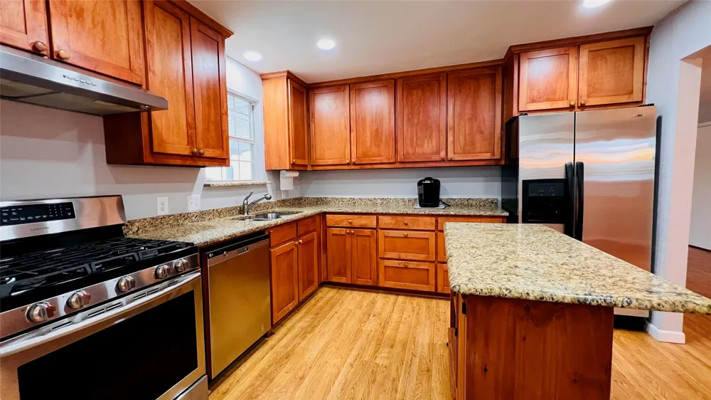 7301 Fishtrap Road Cross Roads, TX 76227
