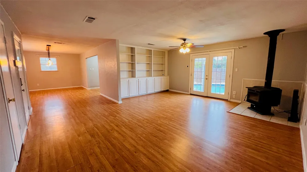 7301 Fishtrap Road Cross Roads, TX 76227