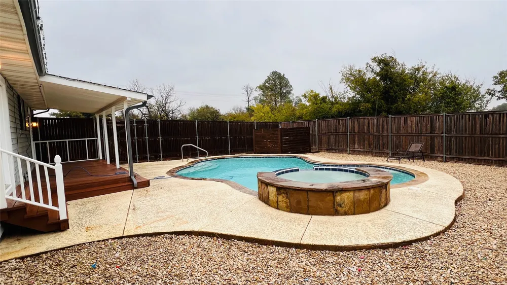 7301 Fishtrap Road Cross Roads, TX 76227