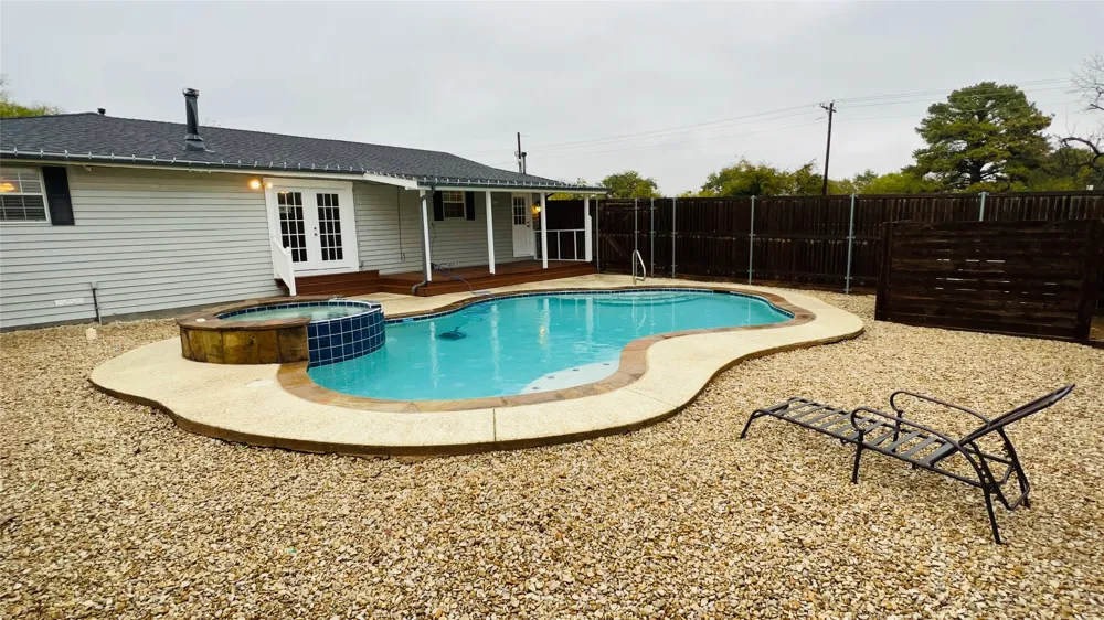7301 Fishtrap Road Cross Roads, TX 76227