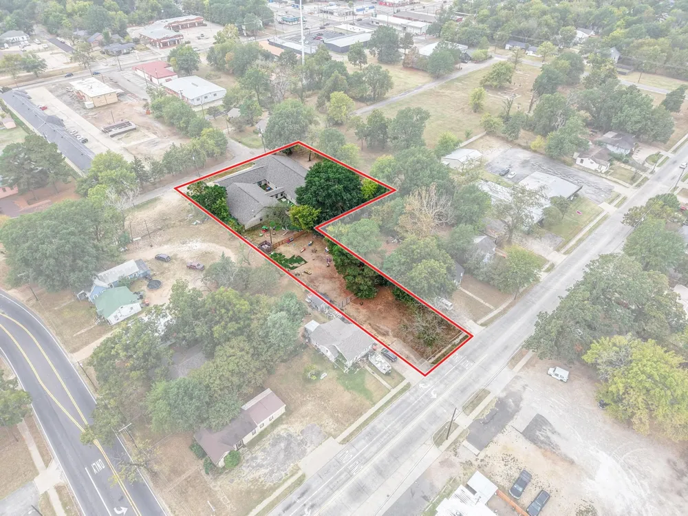 1905 E Price Street #A Paris, TX 75460