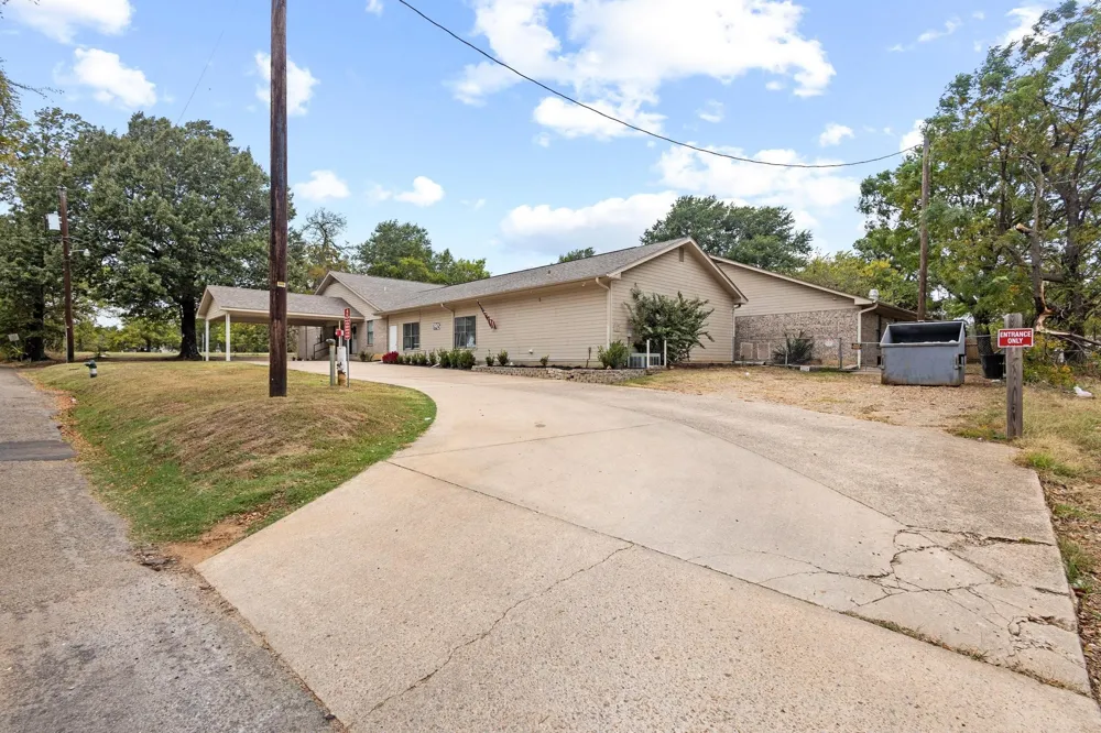 1905 E Price Street #A Paris, TX 75460