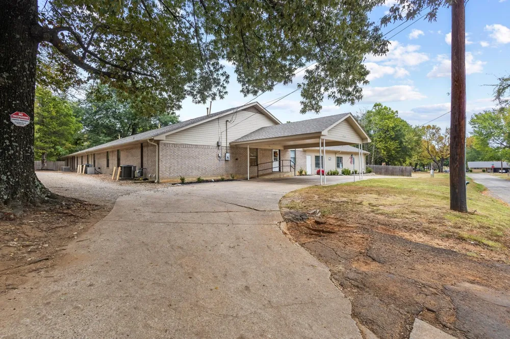 1905 E Price Street #A Paris, TX 75460